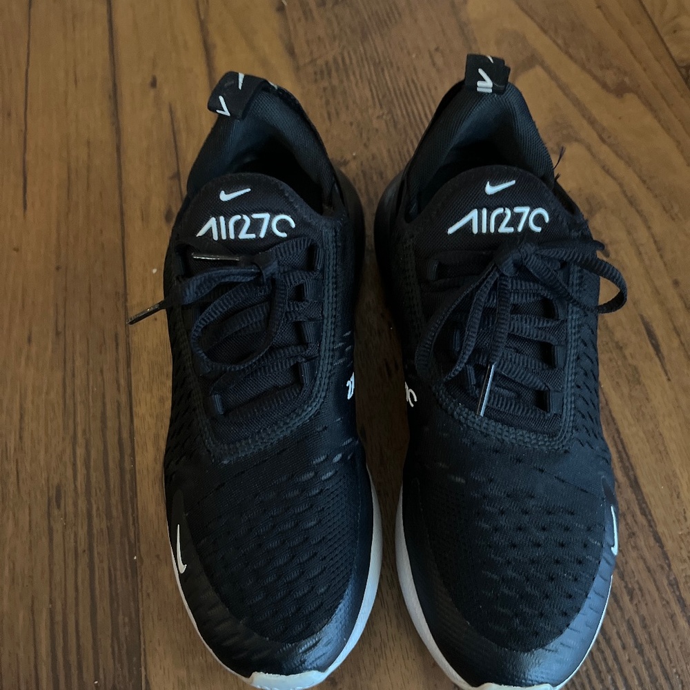 Like new Nike Air Max 270